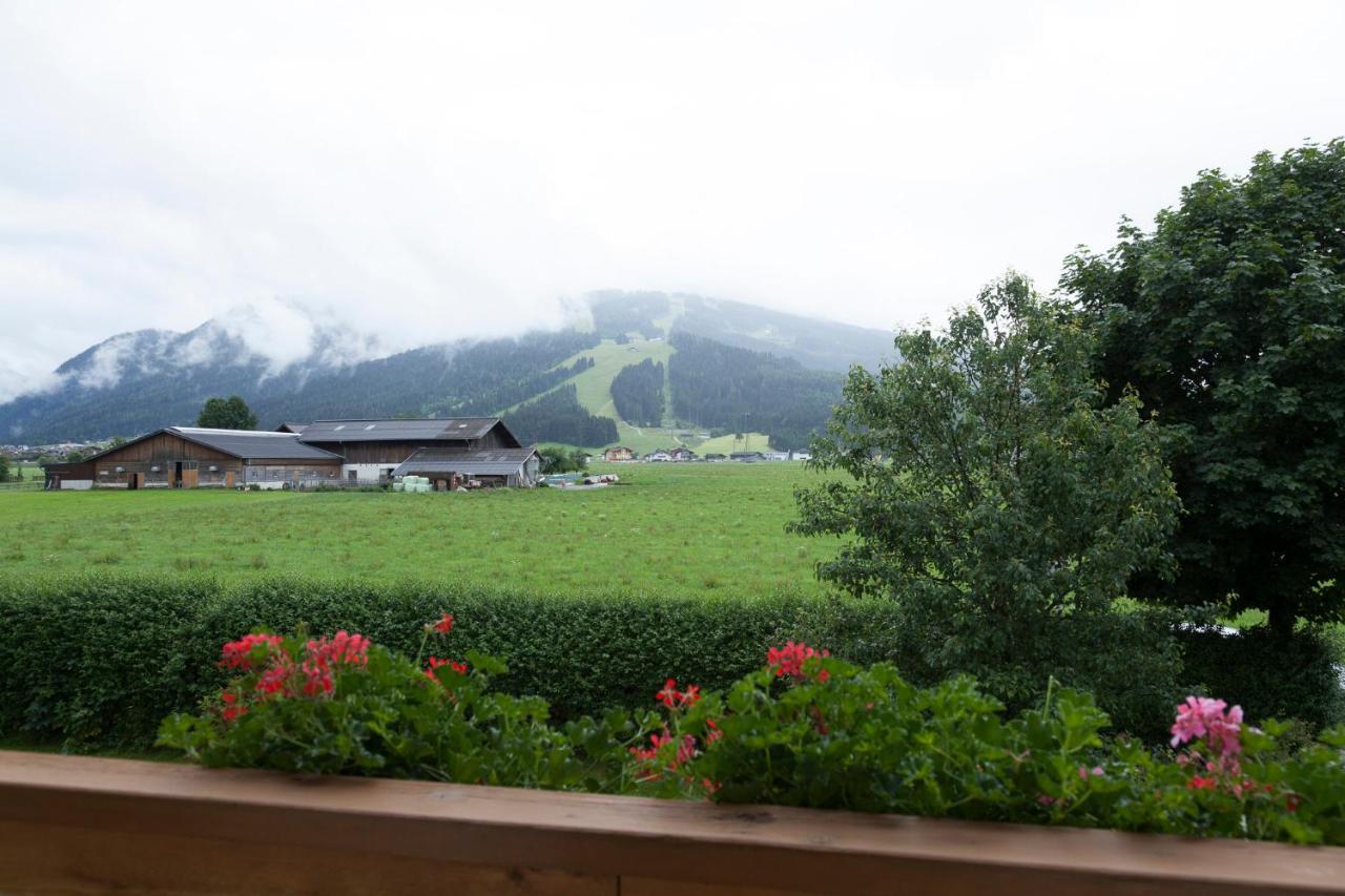 Urlaubsland Sonnfeld Apartamento Flachau Exterior foto