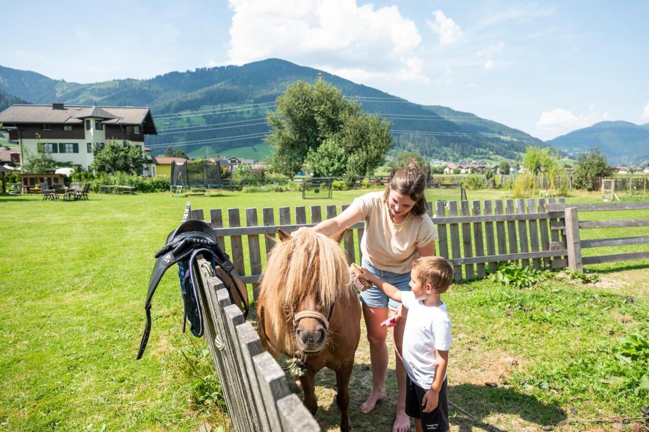 Urlaubsland Sonnfeld Apartamento Flachau Exterior foto